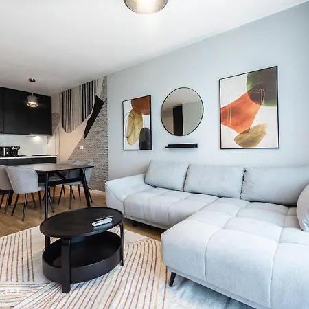 Luxury With Terrace And View Apartment